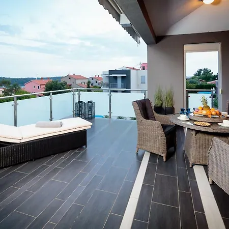 Pietas Julia Penthouse Appartement *